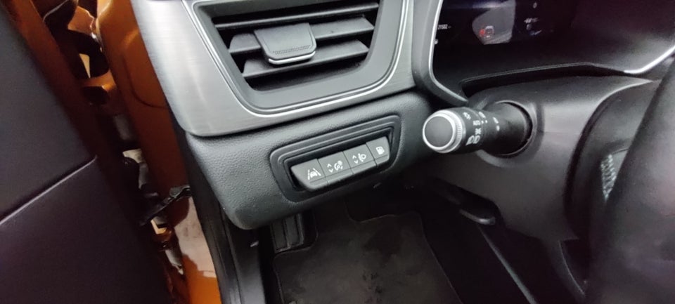 Renault Captur 1,6 E-Tech Intens 5d