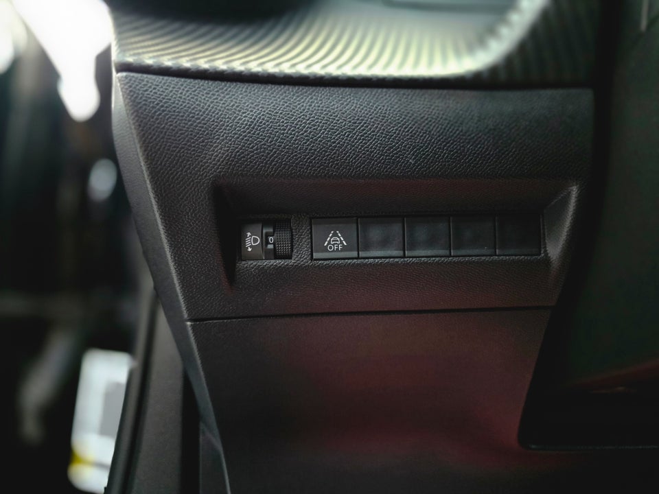 Peugeot 2008 1,2 PureTech 130 Active Pack EAT8 5d