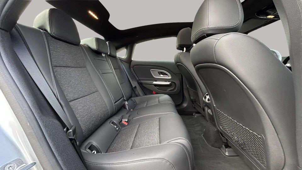 Mercedes CLA200 electric Progressive Advance Plus 4d