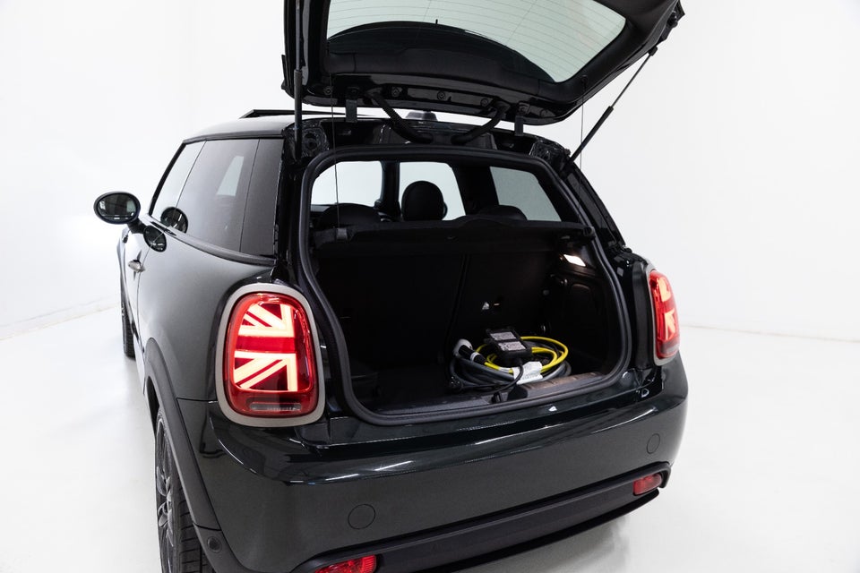 MINI Cooper SE Resolute Edition 3d