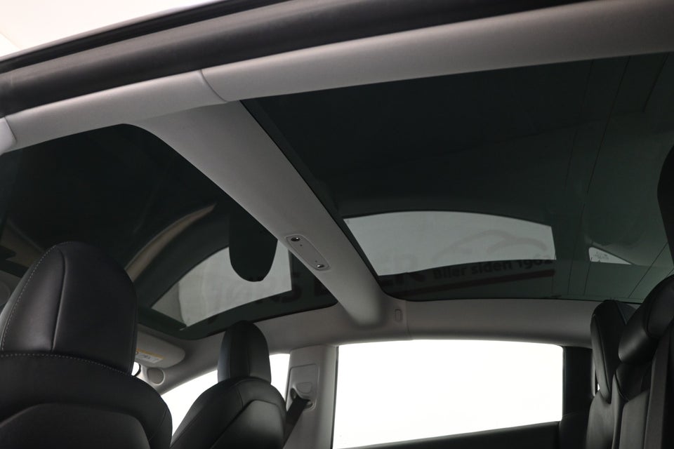 Tesla Model 3 Standard Range+ RWD 4d