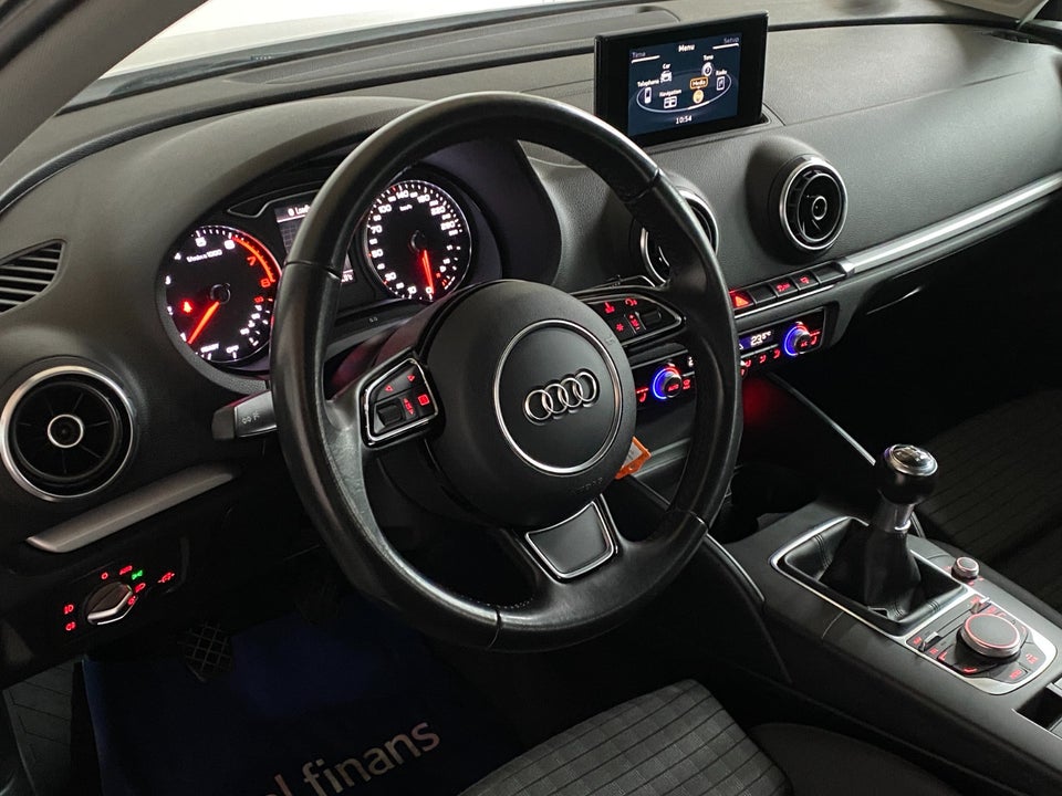 Audi A3 1,4 TFSi 150 Ambition 4d