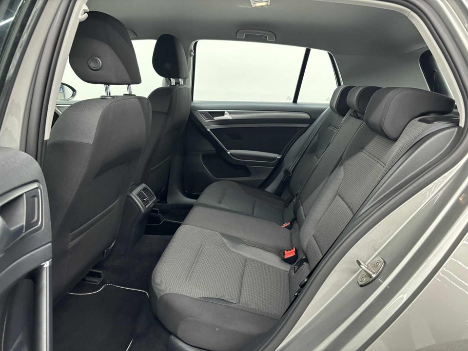 VW Golf VII 1,5 TSi 130 Comfortline DSG 5d