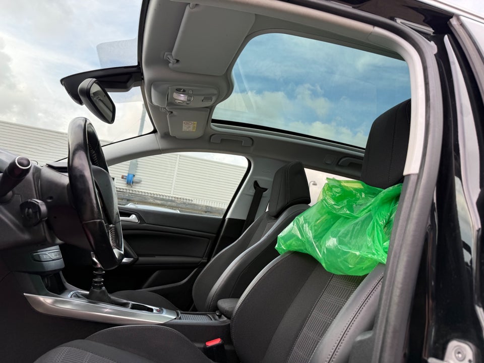 Peugeot 308 1,6 BlueHDi 120 Allure Sky SW 5d