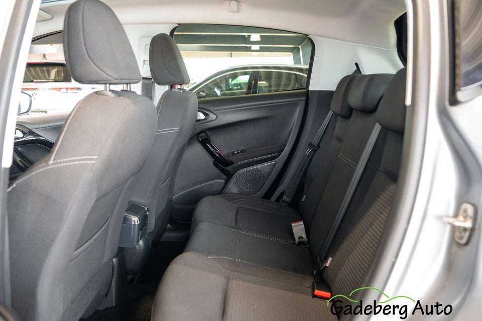 Peugeot 208 1,2 PureTech 82 Exclusive+ 5d