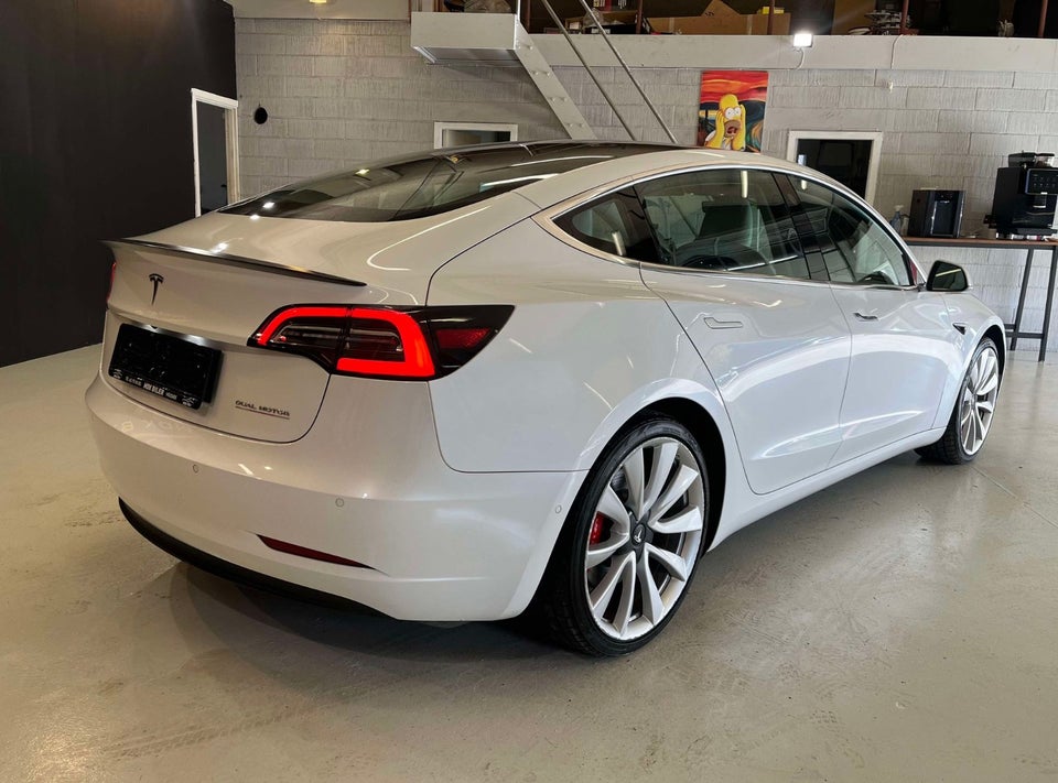 Tesla Model 3 Performance AWD 4d