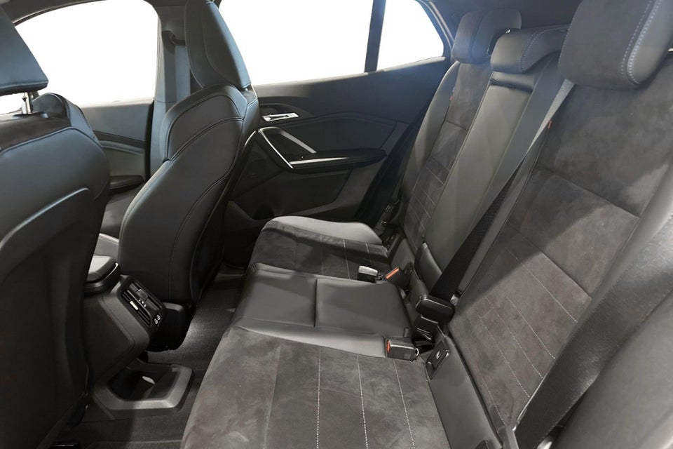 BMW iX2 eDrive20 M-Sport 5d