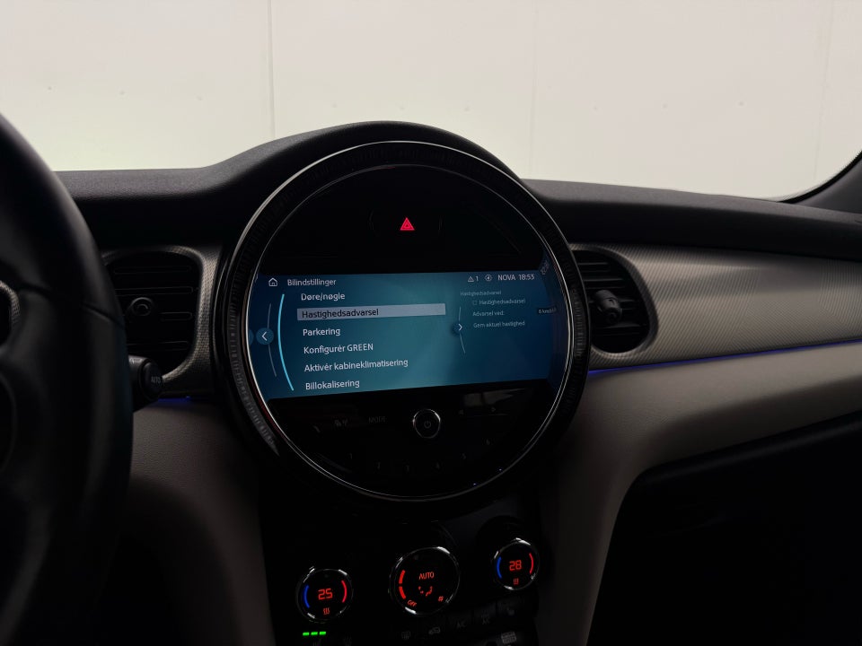 MINI Cooper SE Classic Trim 3d