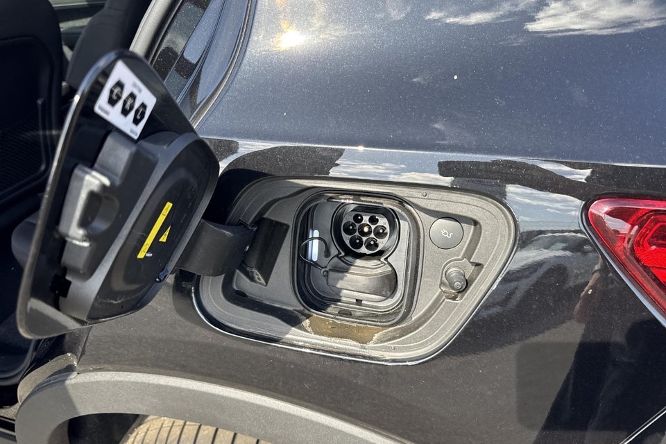Volvo EX40 Standard Range Plus 5d