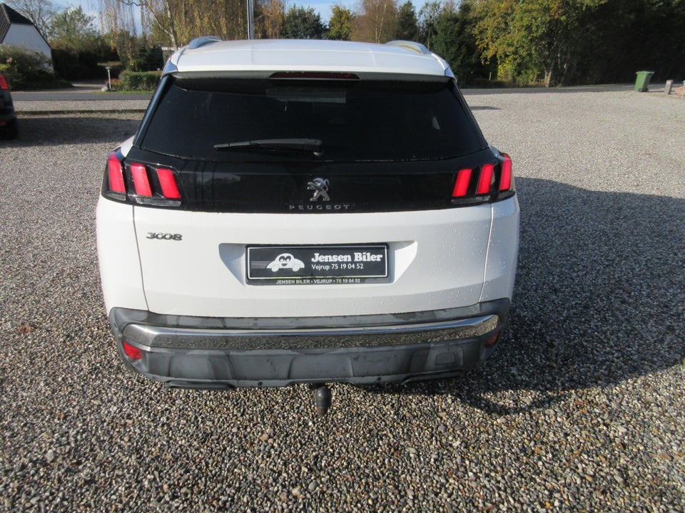 Peugeot 3008 1,5 BlueHDi 130 Allure Pack 5d