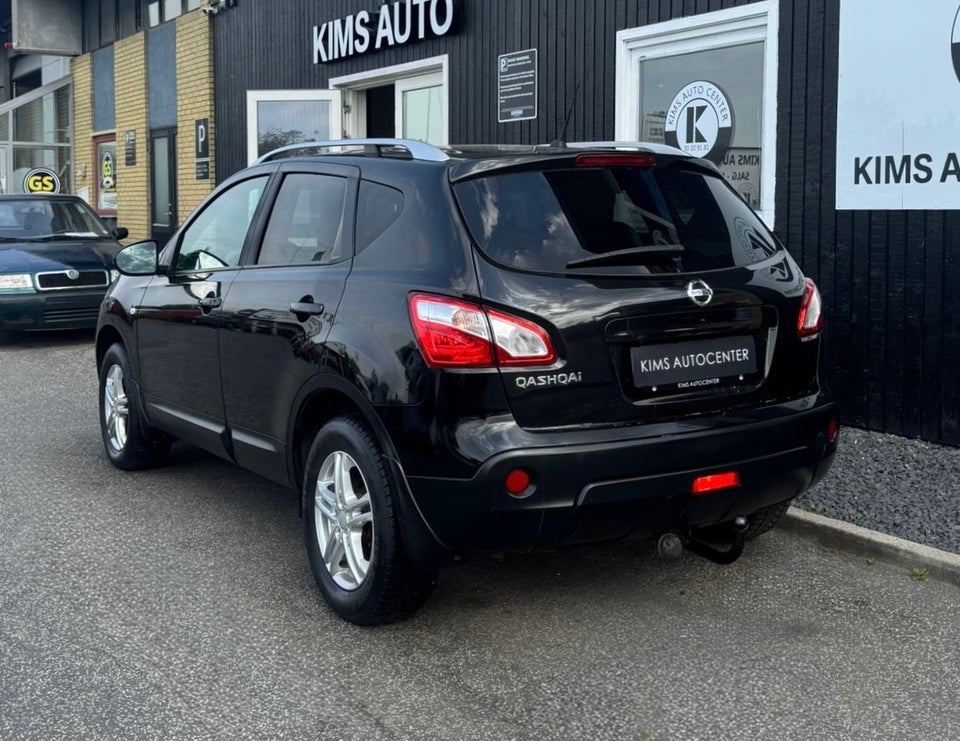 Nissan Qashqai 1,6 Tekna 5d
