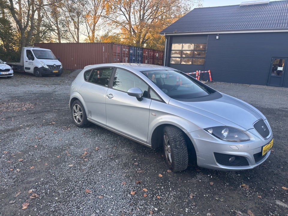 Seat Leon 1,6 TDi Reference eco Van 5d