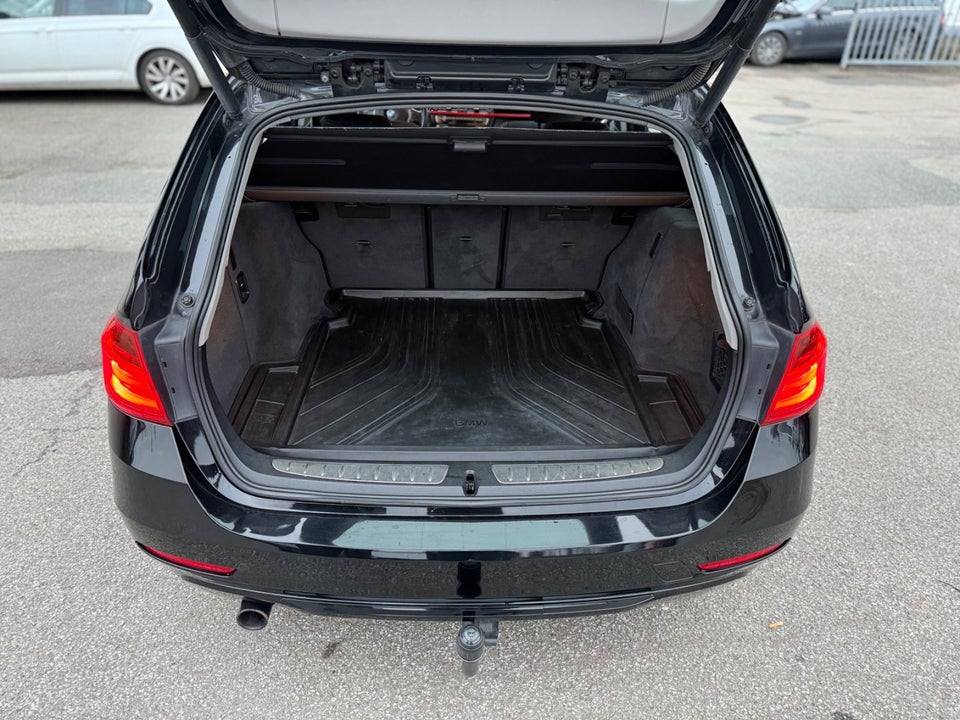 BMW 316i 1,6 Touring Sport Line 5d