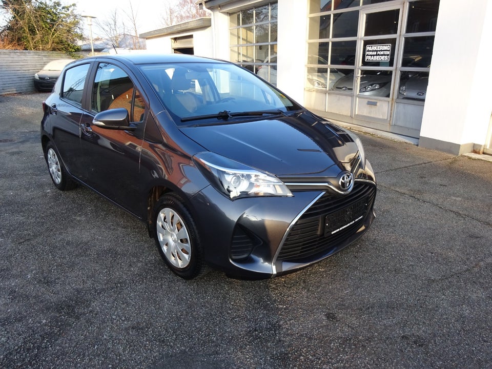 Toyota Yaris 1,3 VVT-i T2 Komfort 5d