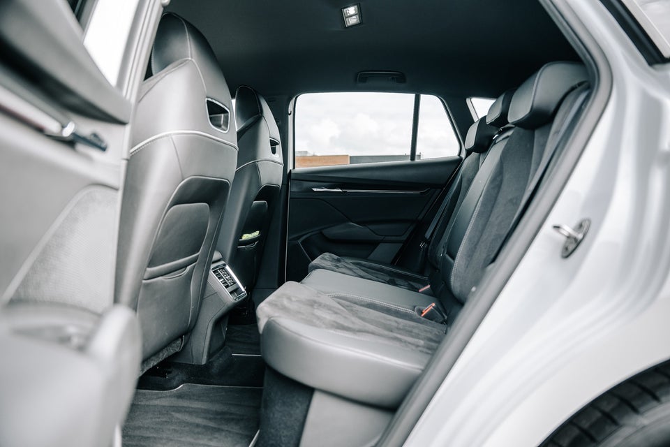 Skoda Enyaq 60 iV Sportline 5d