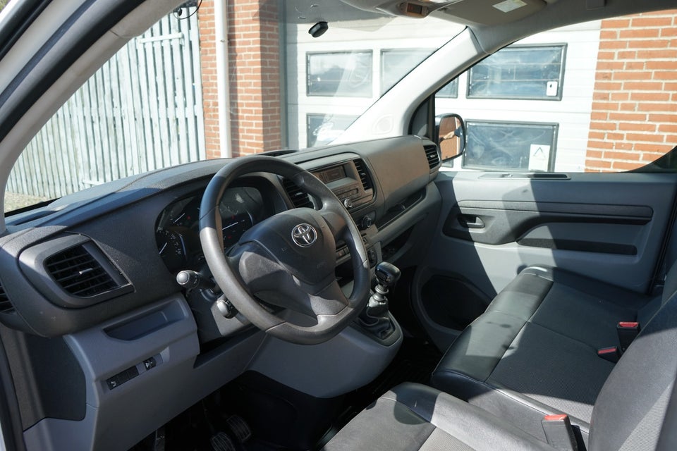 Toyota ProAce 2,0 D 120 Long Base+ 5d