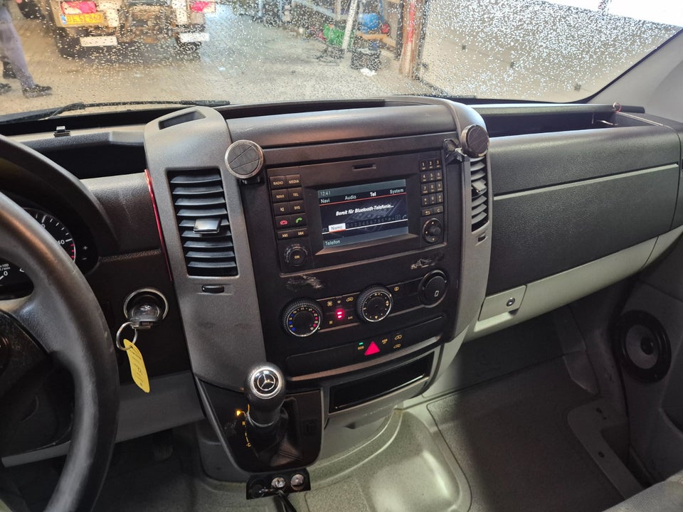 Mercedes Sprinter 316 2,2 CDi A2 Kassevogn aut. RWD