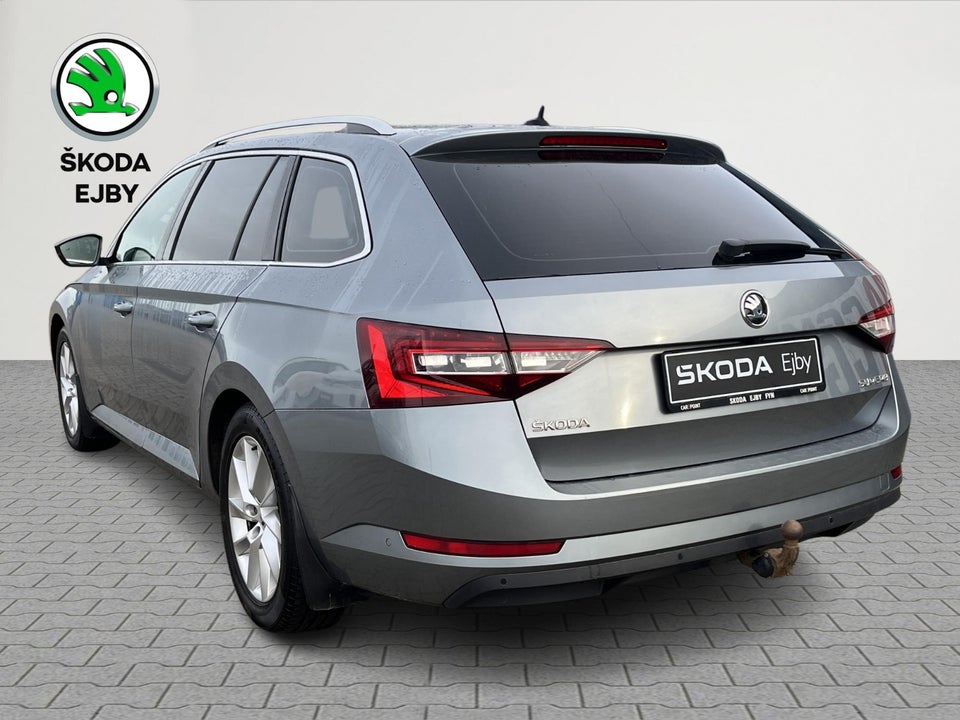 Skoda Superb 1,8 TSi 180 Style Combi DSG 5d