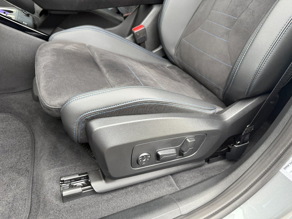 BMW iX2 xDrive30 Fully Charged 5d