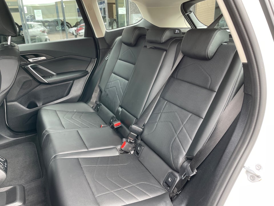 BMW iX1 eDrive20 X-Line 5d