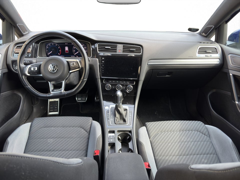 VW Golf VII 1,5 TSi 150 R-line DSG Van 5d