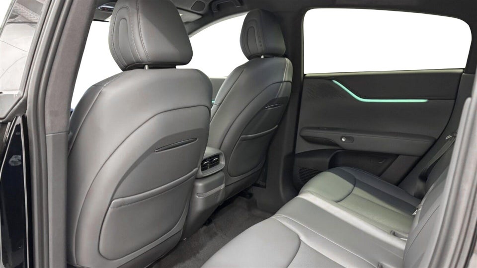 Xpeng G6 Performance 5d