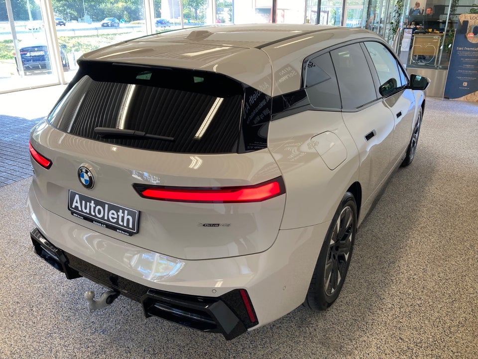 BMW iX xDrive45 M-Sport 5d