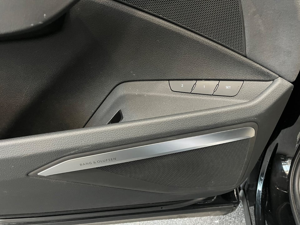 Audi Q8 e-tron 55 S-line Black Edition Sportback quattro 5d