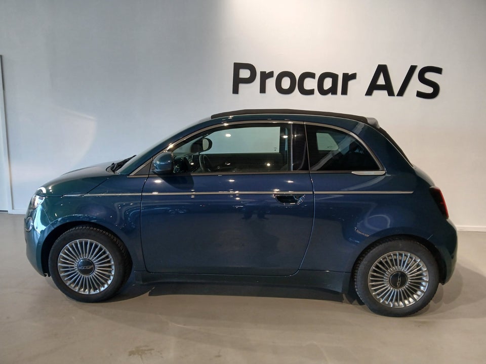 Fiat 500e 42 Lusso Cabrio 2d