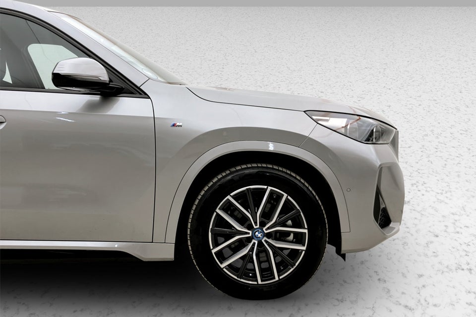 BMW iX1 xDrive30 M-Sport Premium 5d