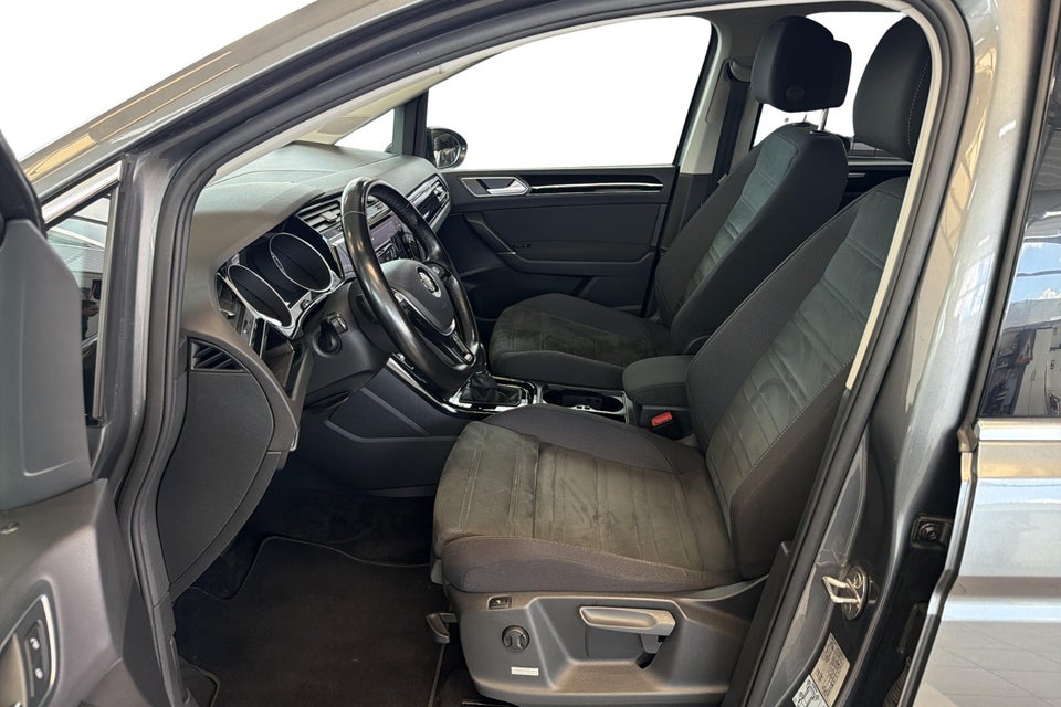 VW Touran 1,5 TSi 150 Highline DSG 7prs 5d