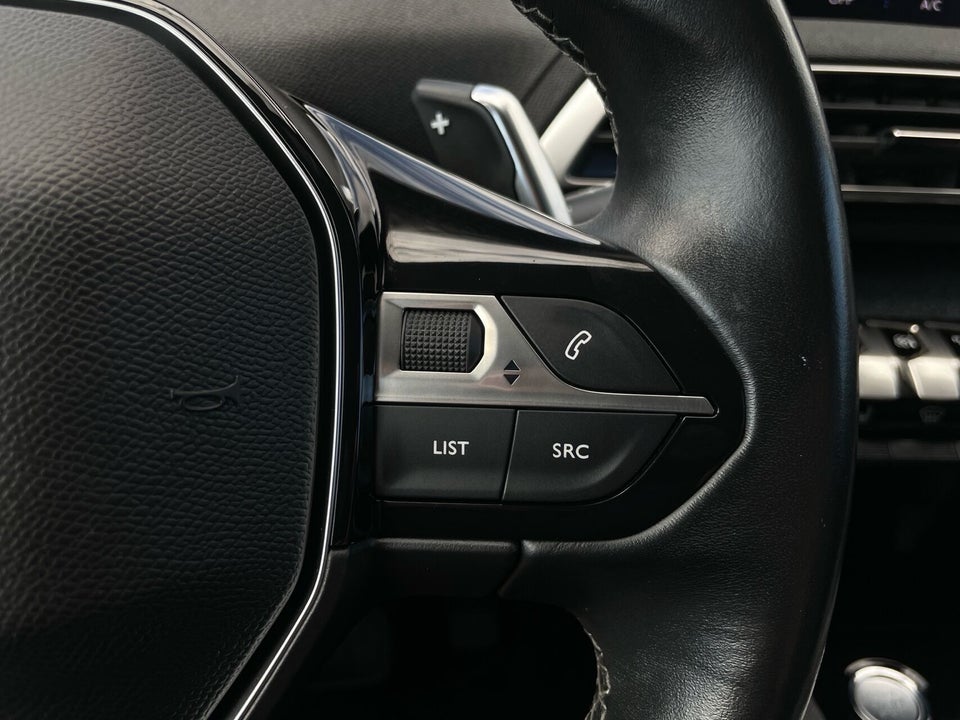 Peugeot 3008 1,2 PureTech 130 Allure 5d