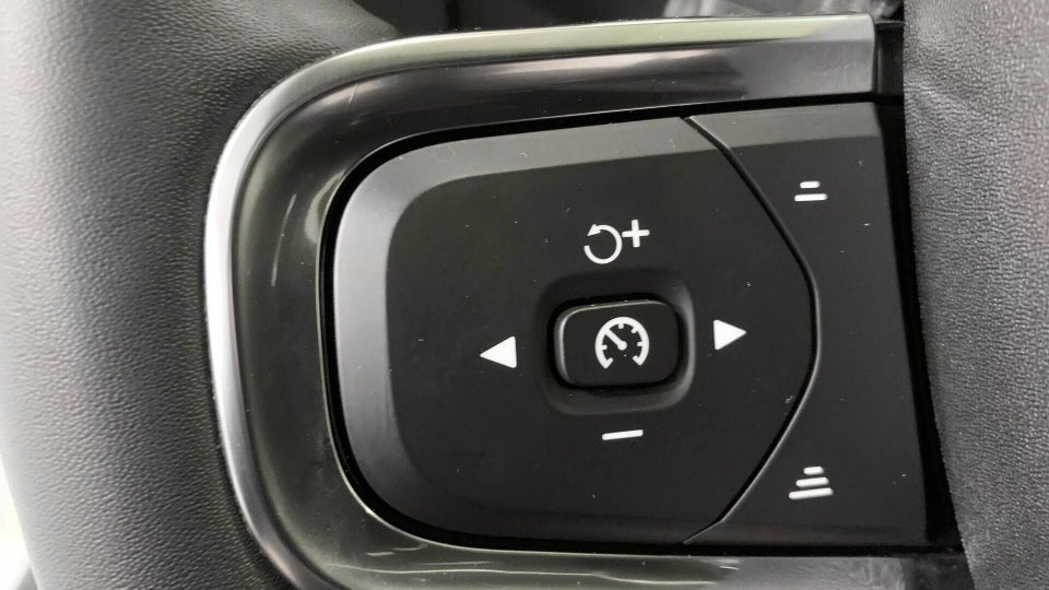 Volvo XC40 P6 ReCharge Core 5d