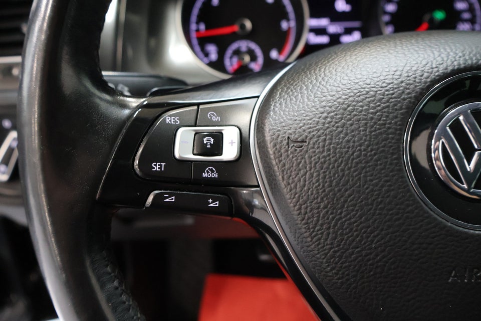 VW Golf VII 1,6 TDi 115 Comfortline Variant DSG 5d