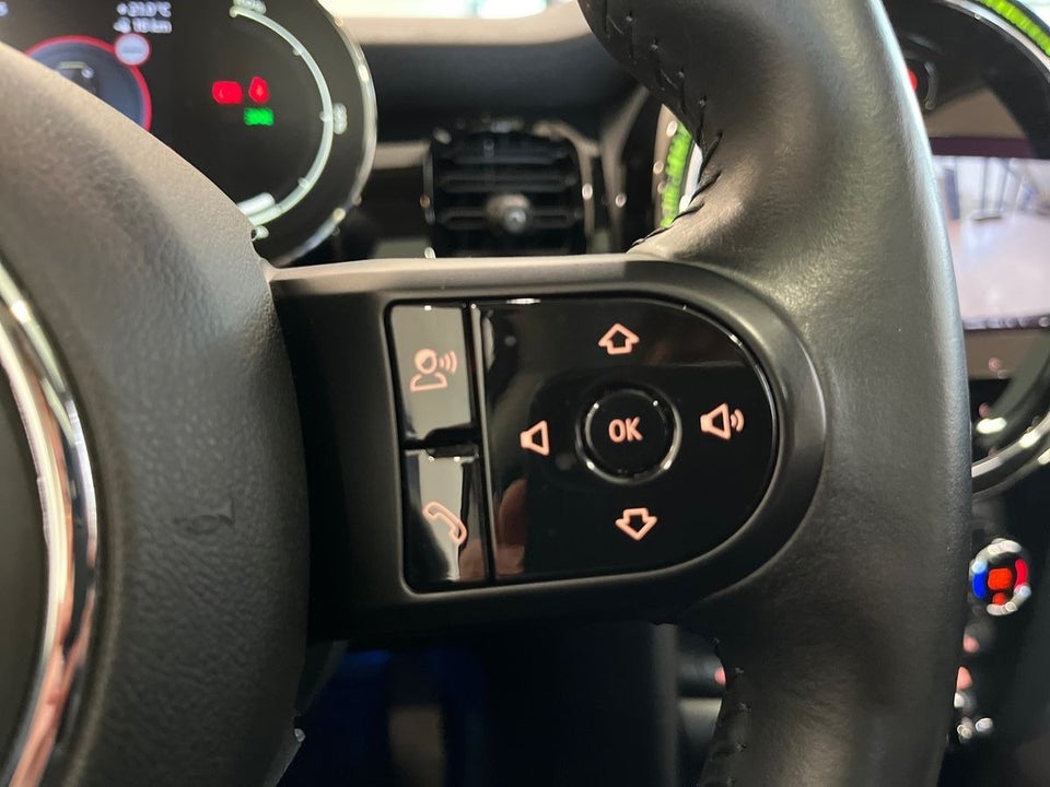 MINI Cooper SE Camden Edition 3d