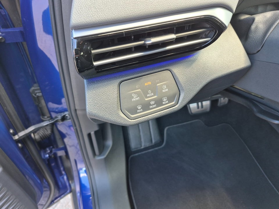 VW ID.4 77 Pro 4Motion 5d