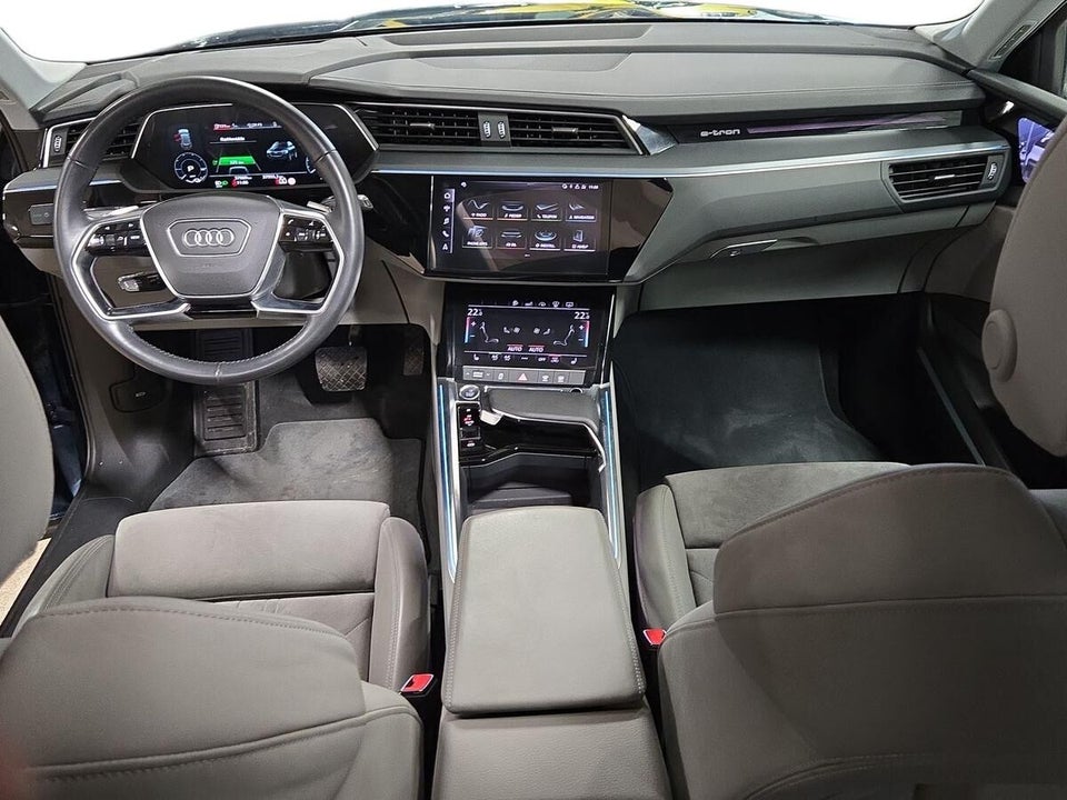 Audi e-tron 55 Advanced quattro 5d