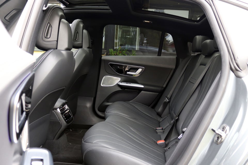 Mercedes EQE300 AMG Line 4d