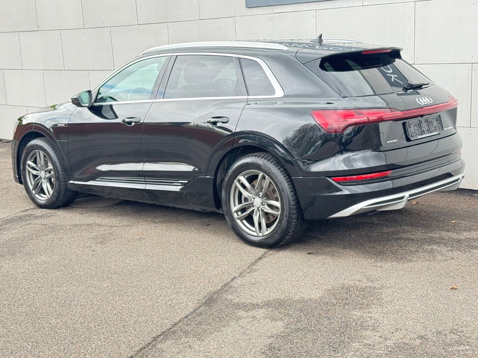 Audi e-tron 55 S-line quattro 5d