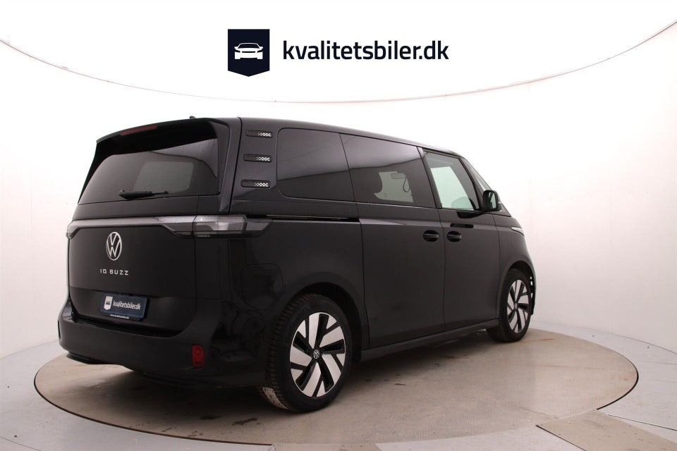 VW ID.Buzz 77 Pro SWB 5d