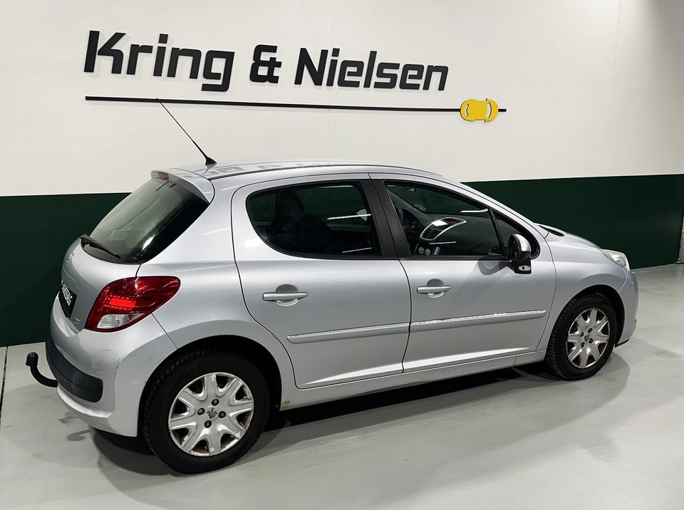 Peugeot 207 1,4 HDi 68 5d