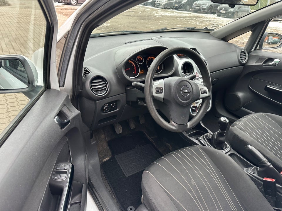 Opel Corsa 1,0 12V Edition 3d