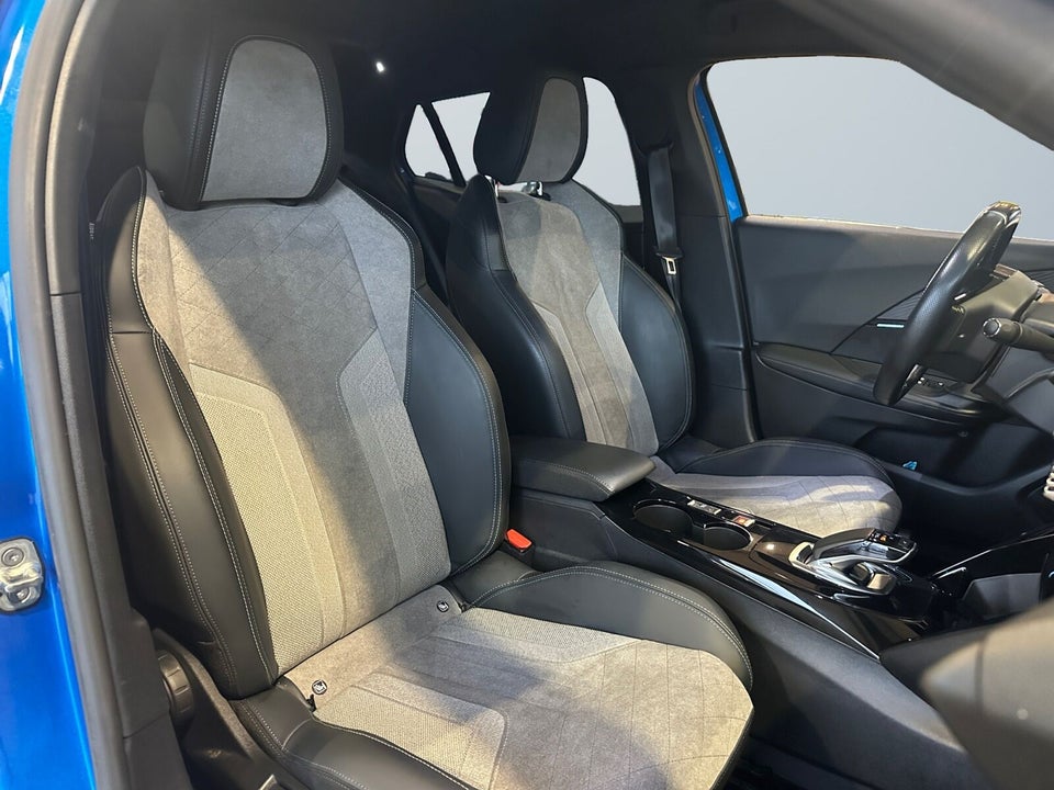 Peugeot e-2008 50 GT Pack 5d