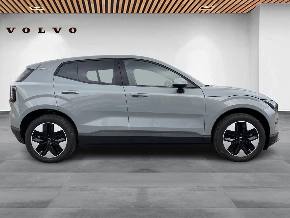 Volvo EX30 Extended Range Core 5d