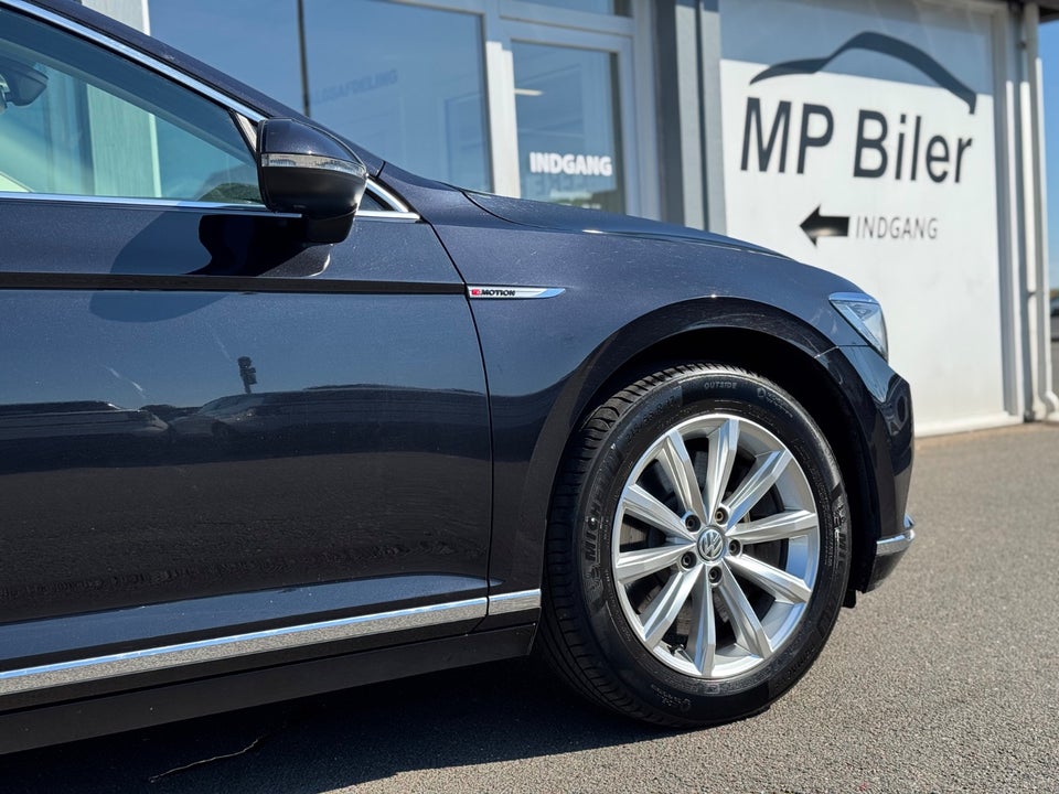 VW Passat 2,0 TSi 280 Highline Variant DSG 4Motion 5d