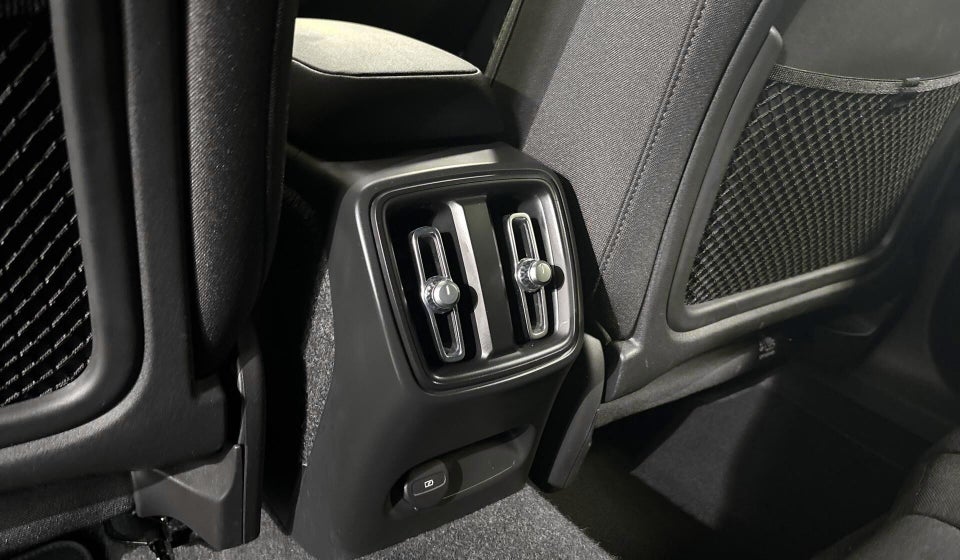 Volvo XC40 P6 ReCharge Core 5d