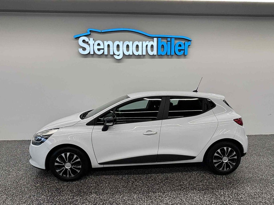 Renault Clio IV 1,2 16V Authentique 5d