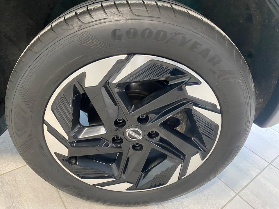 Nissan Qashqai 1,3 mHEV N-Connecta X-tr. 5d