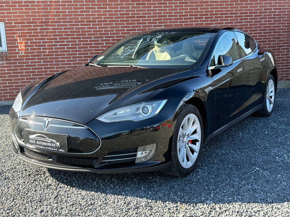 Tesla Model S P90D 5d