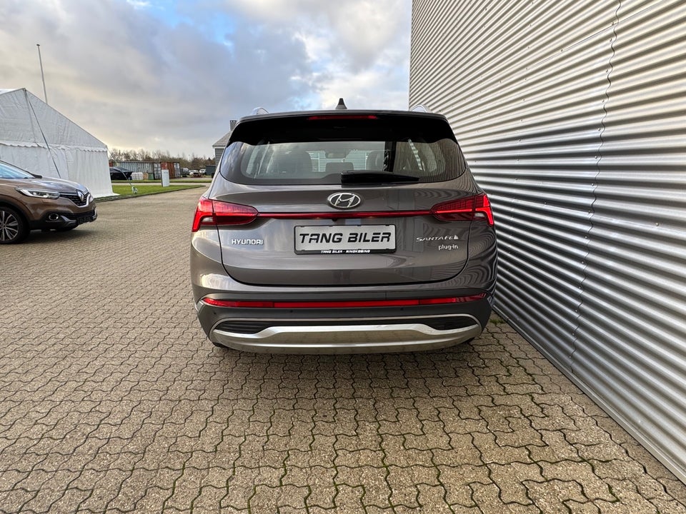 Hyundai Santa Fe 1,6 PHEV Essential aut. 4WD 7prs 5d